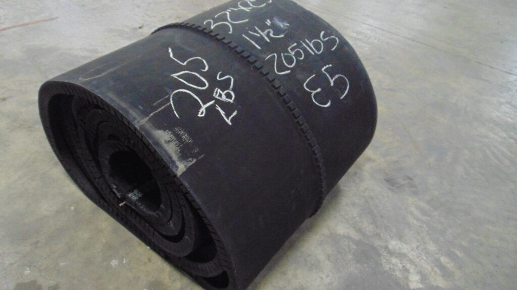 32" x 25' x 1-1/2" Used conveyor belt, Maquoketa, IA — EZA-00494